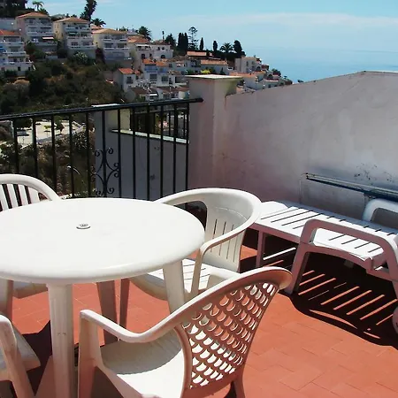 Apartamento Urb. La Hacienda, 16 *