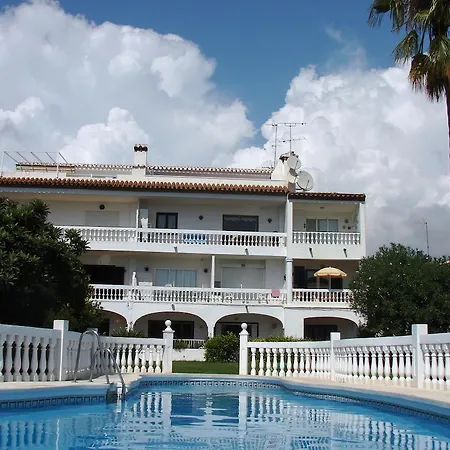 Apartamento Urb. La Hacienda, 16 *