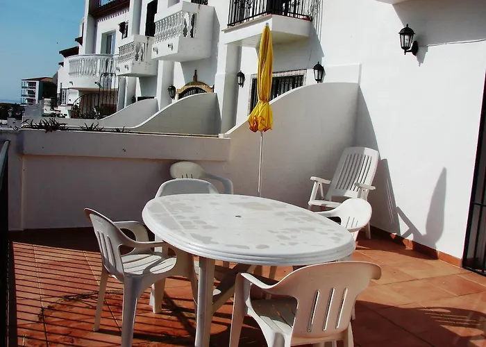 Urb. La Hacienda, 16