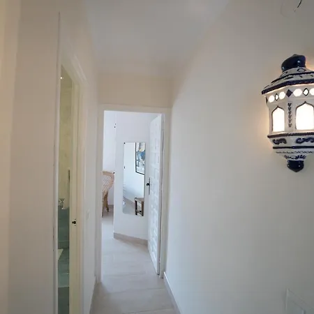 Urb. La Hacienda, 16 Apartment *