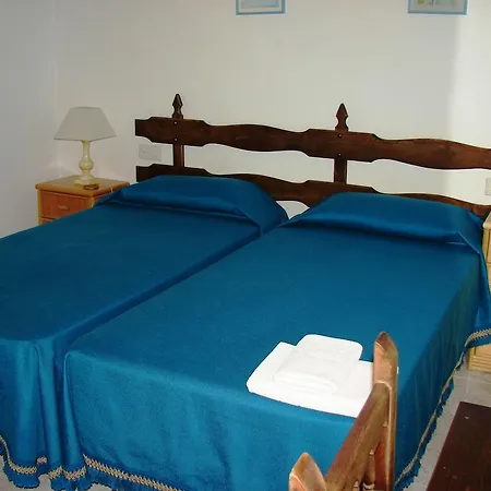 Urb. La Hacienda, 16