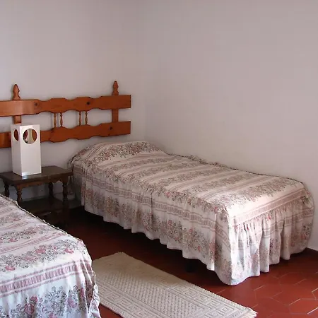 Urb. La Hacienda, 16