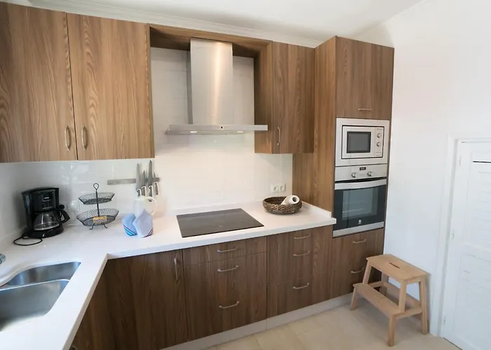 Urb. La Hacienda, 16 Apartment *