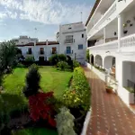 Urb. La Hacienda, 16