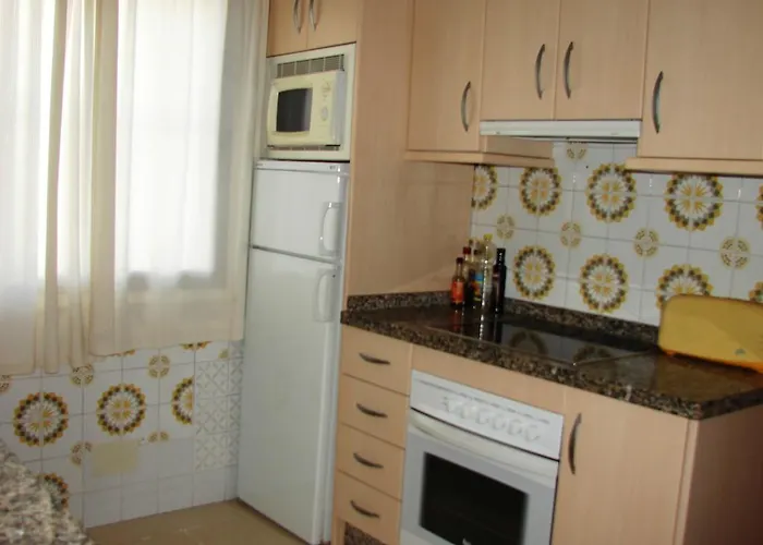 Urb. La Hacienda, 16