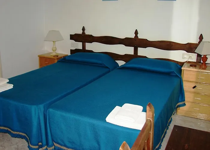 Urb. La Hacienda, 16