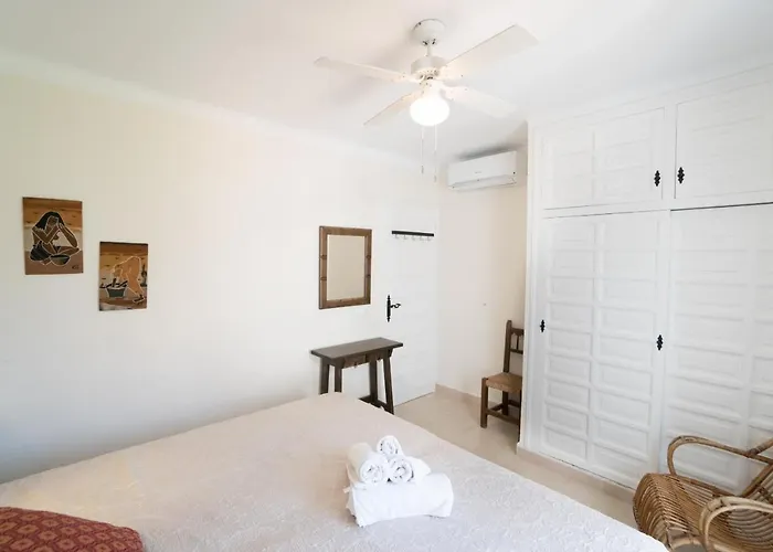 Urb. La Hacienda, 16 Apartamento *