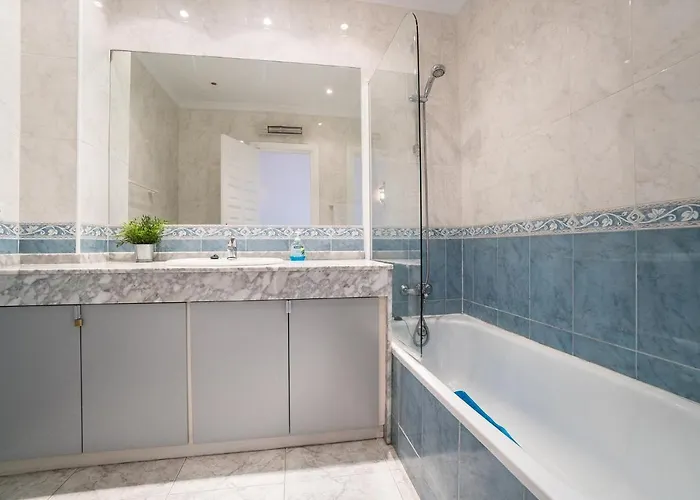 Apartamento Urb. La Hacienda, 16