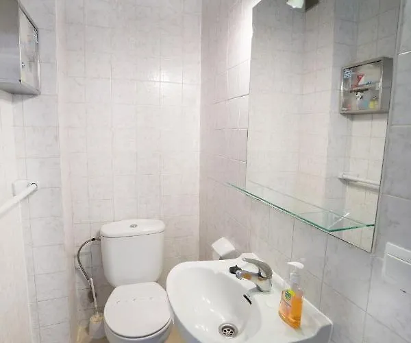 Urb. La Hacienda, 16